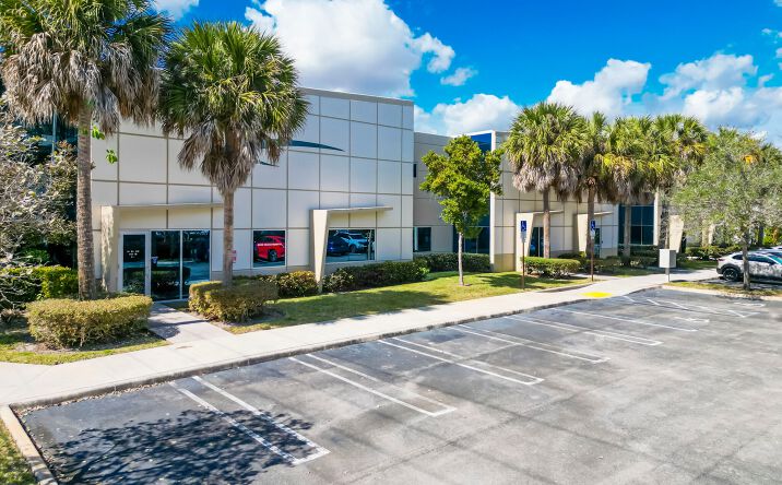 Pictures of Industrial property located at 3900 SW 126th Ave, 1 Coral Springs, 33065, Coral Springs, FL 33065 for lease - image #1