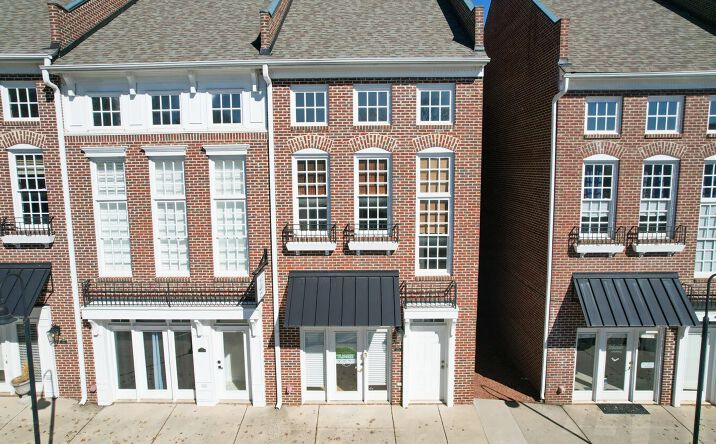 Pictures of Retail, Office, Special Purpose property located at 21315 Catawba Ave, Cornelius, NC 28031 for lease - image #1