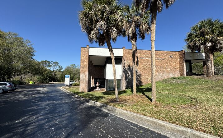 Pictures of Office property located at 6717 Northwest 11th Place, Gainesville, FL 32605 for lease - image #1