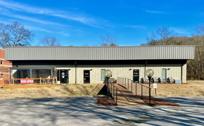 Pictures of Retail property located at 1111 Battlewood St, Franklin, TN 37069 for lease - image #1