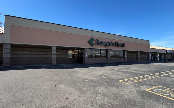 Pictures of Retail property located at 250 Country Village Drive, Smyrna, TN 37167 for lease - image #1