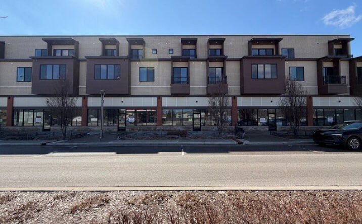 Pictures of Retail property located at 1760 E Auburn Rd, Rochester, MI 48307 for lease - image #1