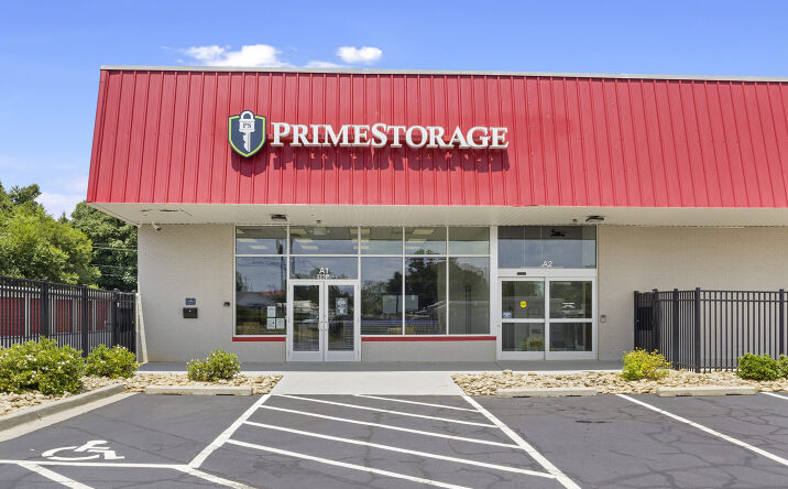 Pictures of Office property located at 1900 Old Buncombe Rd, Greenville, SC 29609 for lease - image #1
