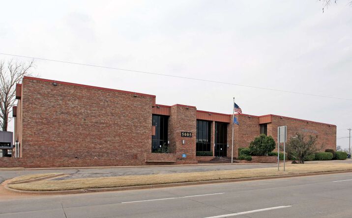 Pictures of Retail property located at 5005 N Lincoln Blvd, Oklahoma City, OK 73105 for lease - image #1