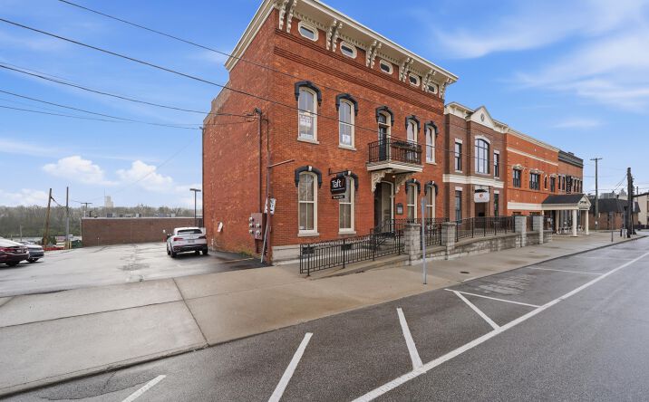 Pictures of Office property located at 88 N Sandusky Street, Delaware, OH 43015 for lease - image #1