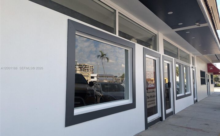 Pictures of Retail, Office property located at 3038 N Federal Hwy # C, Fort Lauderdale, FL 33306 for lease - image #1