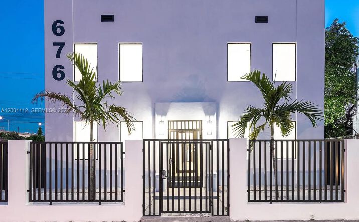 Pictures of Special Purpose property located at 676 NW 47th St, Miami, FL 33127 for lease - image #1