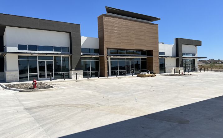 Pictures of Retail, Restaurant property located at 2662 FM1103, Cibolo, TX 78108 for lease - image #1