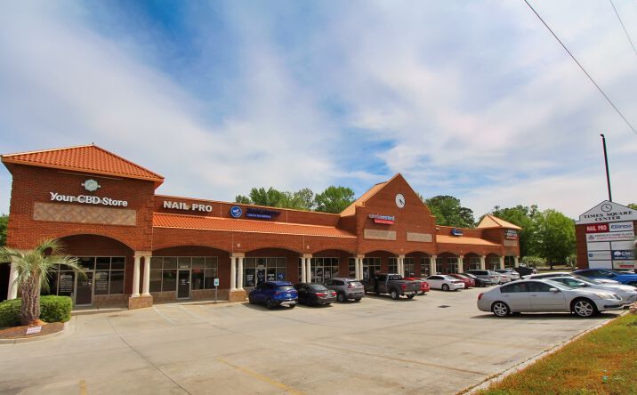 Pictures of Retail property located at 2405 2nd Loop Road, Florence, SC 29501 for lease - image #1