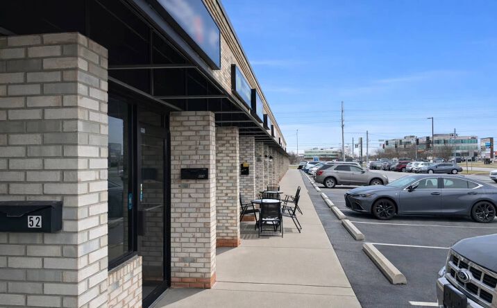 Pictures of Retail, Office, Special Purpose property located at 7970 Broadway, Merrillville, IN 46410 for lease - image #1