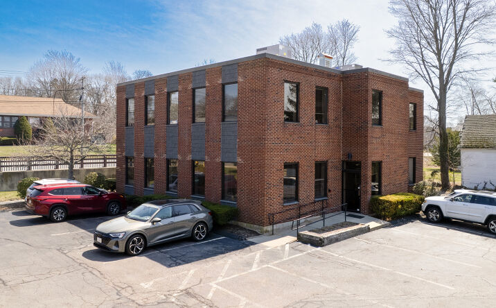 Pictures of Office property located at 571 Main St, Weymouth, MA 02190 for lease - image #1