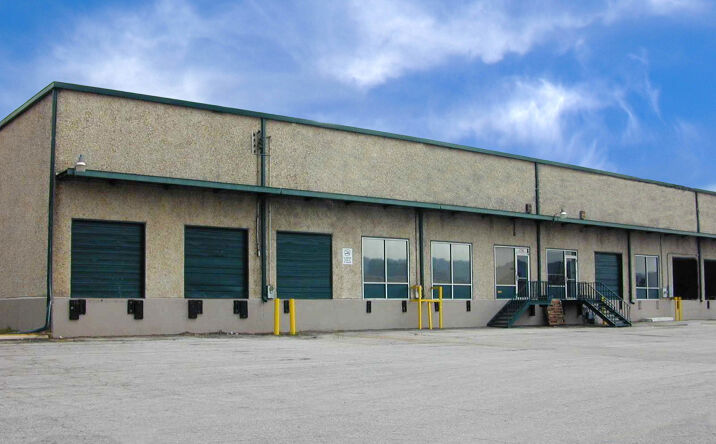 Pictures of Industrial property located at 200 W Oxmoor Rd, Birmingham, AL 35209 for sales - image #1