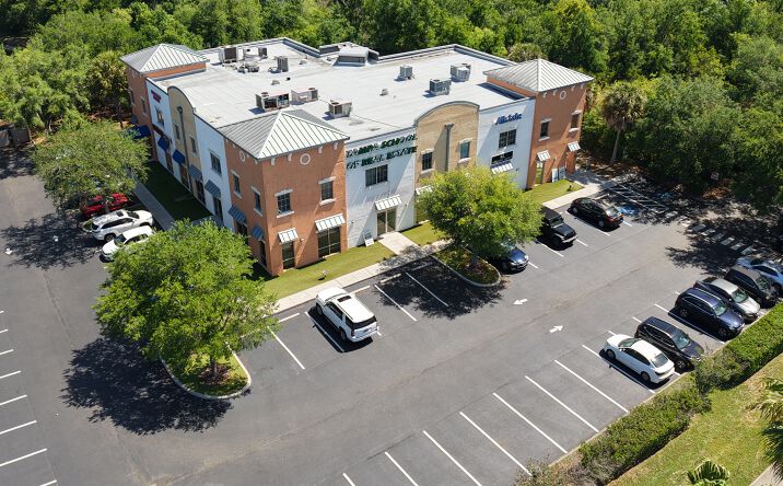 Pictures of Office property located at 18101 Highwoods Preserve Pkwy, Tampa, FL 33647 for lease - image #1