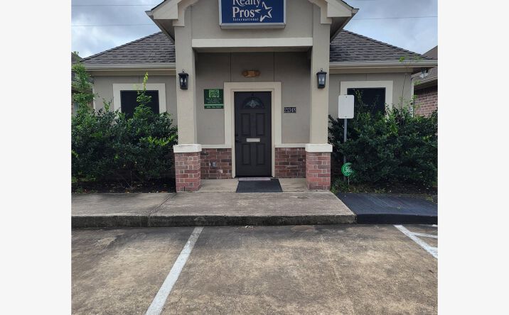 Pictures of Office property located at 21348 Provincial Blvd, Katy, TX 77450 for lease - image #1