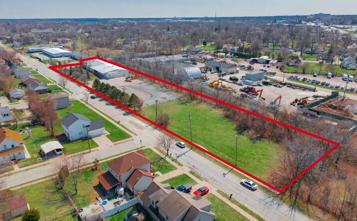 Pictures of Industrial property located at 150 Osmun St, Pontiac, MI 48342 for lease - image #1