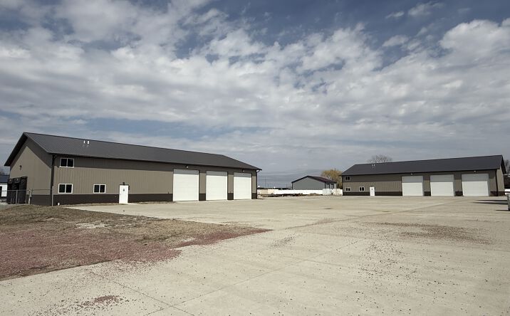 Pictures of Industrial property located at 406-408 Daniels Ln, South Sioux City, NE 68776 for lease - image #1