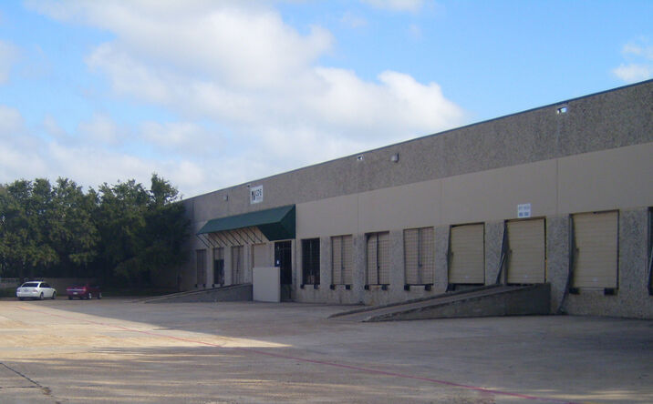Pictures of Industrial property located at 6550 Long Point, Houston, TX 77055 for lease - image #1