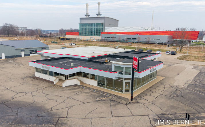 Pictures of Office, Retail property located at 343 E 8th Street, Holland, MI 49423 for lease - image #1