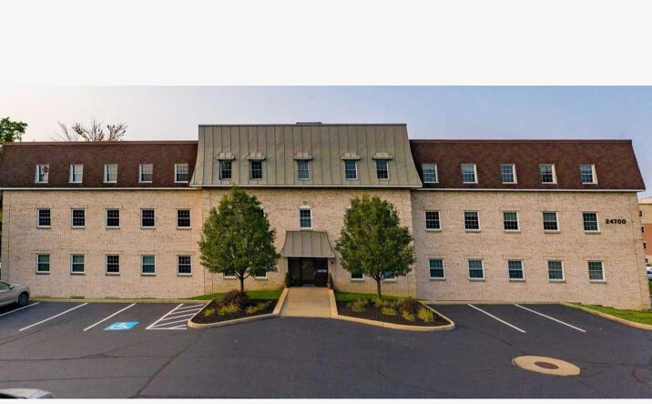 Pictures of Office property located at 24700 Center Ridge Rd, Westlake, OH 44145 for lease - image #1