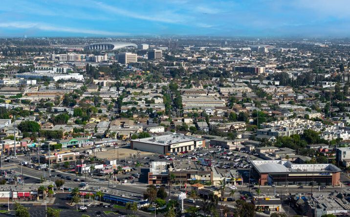 Pictures of Retail property located at 6826– 6828 S. La Tijera Blvd., Los Angeles, CA 90045 for lease - image #1