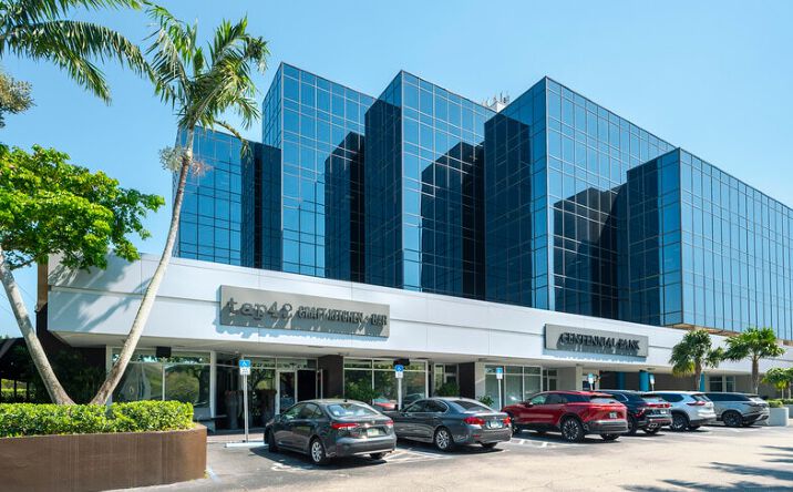 Pictures of Retail, Restaurant property located at 3111 N University Dr, Coral Springs, FL 33065 for lease - image #1