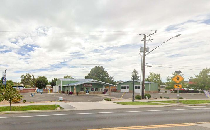 Pictures of Retail property located at 1225 U.S. 97, Madras, OR 97741 for lease - image #1