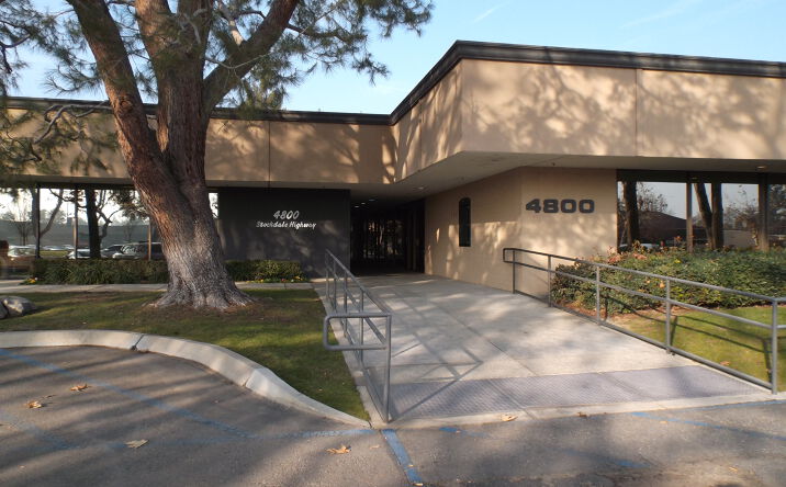 Pictures of Office property located at 4800 Stockdale Hwy, Bakersfield, CA 93309 for lease - image #1