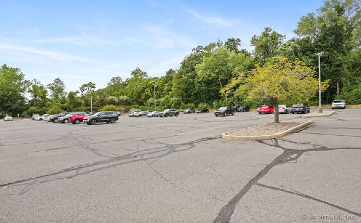 Pictures of Office property located at 1 Trap Falls Rd, Shelton, CT 06484 for lease - image #1