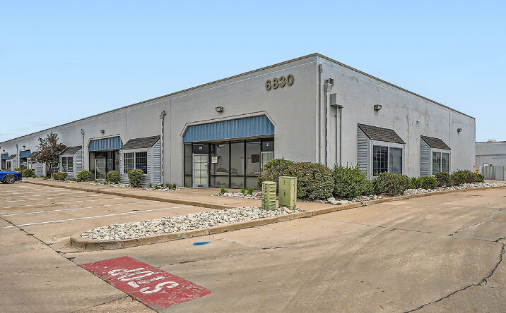 Pictures of Industrial property located at 6830 N. Broadway, Denver, CO 80221 for lease - image #1