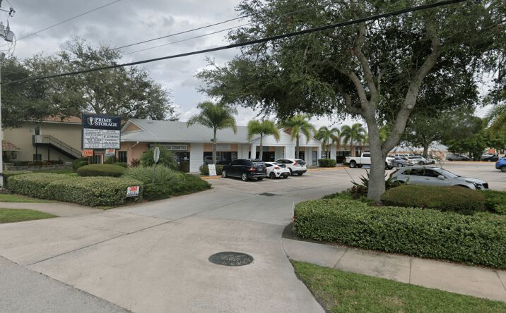 Pictures of Retail, Office, Industrial property located at 1122 Old Dixie Hwy, Vero Beach, FL 32960 for lease - image #1