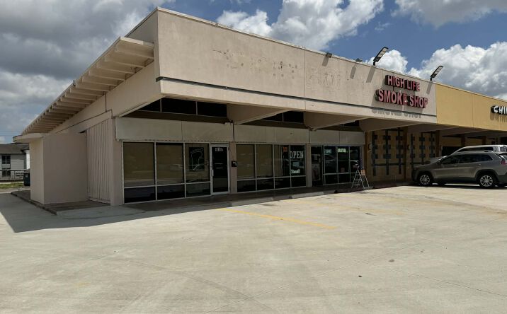 Pictures of Retail, Office, Restaurant property located at 1009 NASA Road 1, Webster, TX 77598 for lease - image #1