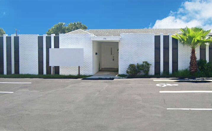 Pictures of Office property located at 706 N 7th St, Fort Pierce, FL 34950 for lease - image #1