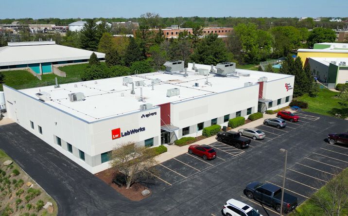 Pictures of Office property located at 2109 S Oak St, Champaign, IL 61820 for lease - image #1