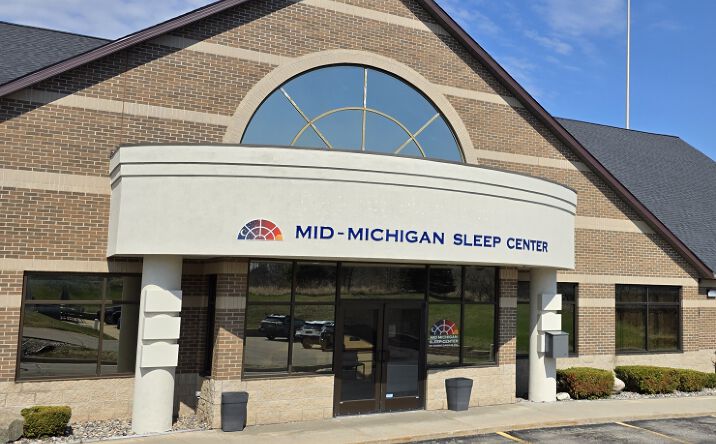 Pictures of Office property located at 8203 S Saginaw, Grand Blanc, MI 48439 for lease - image #1
