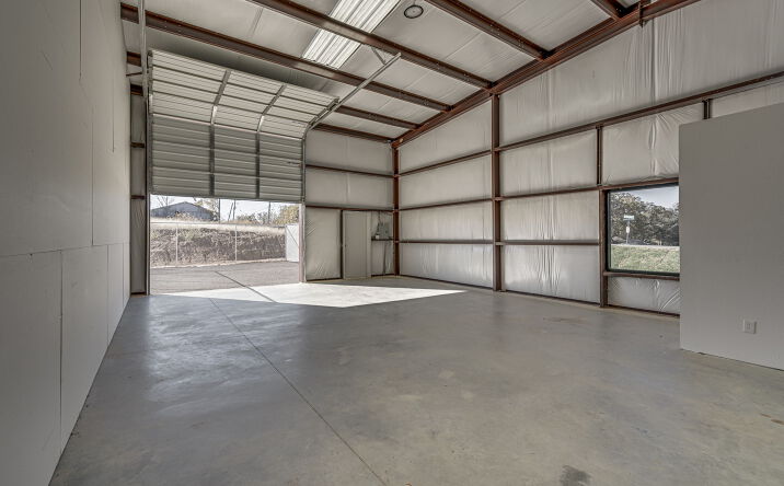 Pictures of Office, Industrial, Special Purpose property located at 6029 Conveyor Drive, Cleburne, TX 76031 for lease - image #1