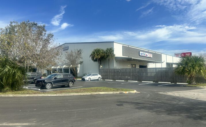 Pictures of Industrial property located at 2821 Azalea Drive, North Charleston, SC 29405 for lease - image #1