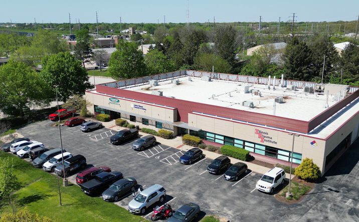 Pictures of Office property located at 2111 S Oak St, Champaign, IL 61820 for lease - image #1