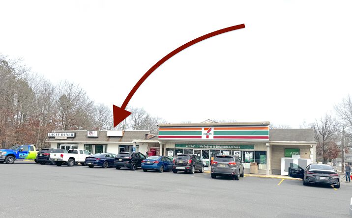 Pictures of Retail, Office, Restaurant property located at 530 Lacey Rd, Lacey Township, NJ 08731 for lease - image #1