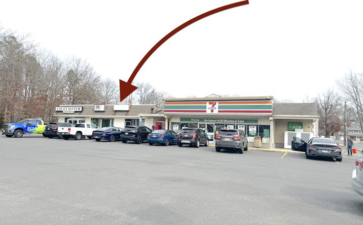 Pictures of Retail, Office, Restaurant property located at 530 Lacey Rd, Lacey Township, NJ 08731 for lease - image #1