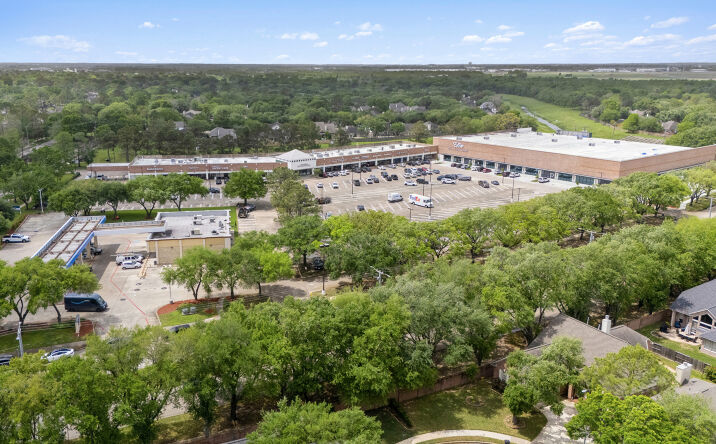 Pictures of Retail, Office property located at 2323 Clear Lake City Blvd, Houston, TX 77062 for lease - image #1