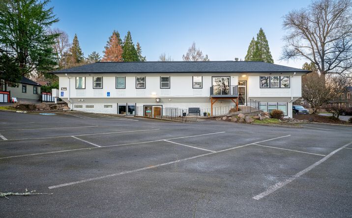 Pictures of Office property located at 630 B Avenue - Suite #2, Lake Oswego, OR 97034 for lease - image #1