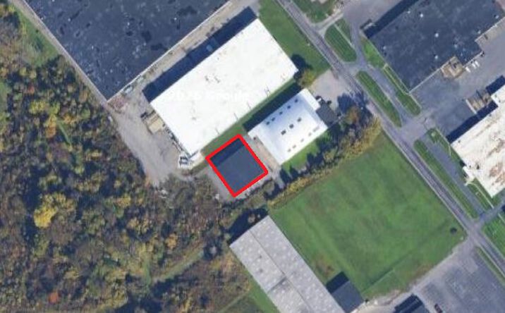 Pictures of Industrial property located at 6415 Deere Rd, Syracuse, NY 13206 for lease - image #1