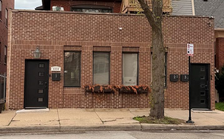 Pictures of Office property located at 4854 W Addison Street, Chicago, IL 60641 for lease - image #1