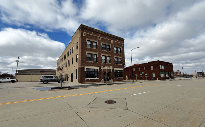 Pictures of Office property located at 302 Commercial Street, Suite A, Waterloo, IA 50701 for lease - image #1