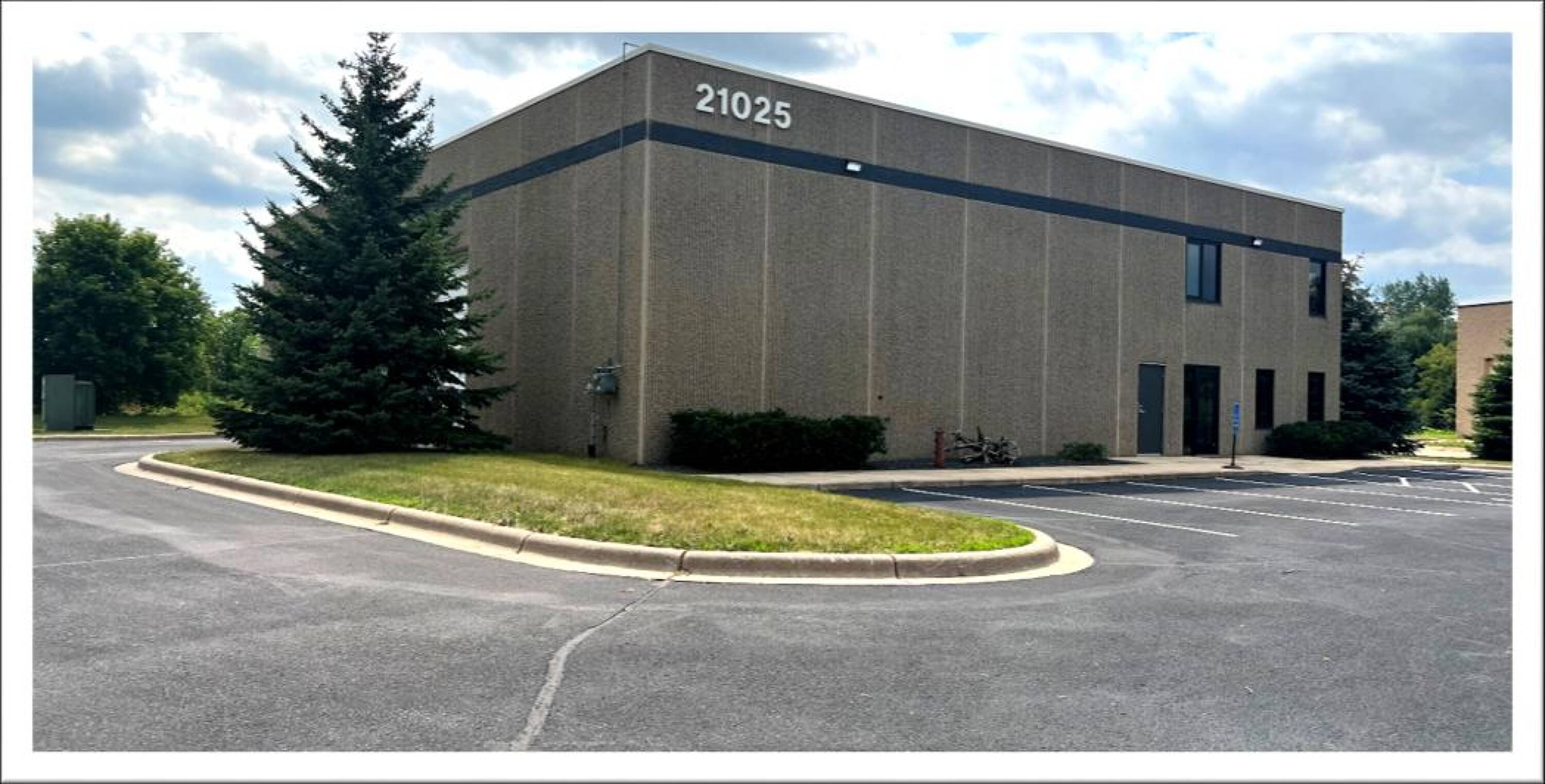 21025 Heron Way, Lakeville, MN 55044