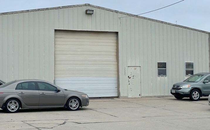 Pictures of Industrial property located at 3321 North 35th Street, Lincoln, NE 68504 for lease - image #1