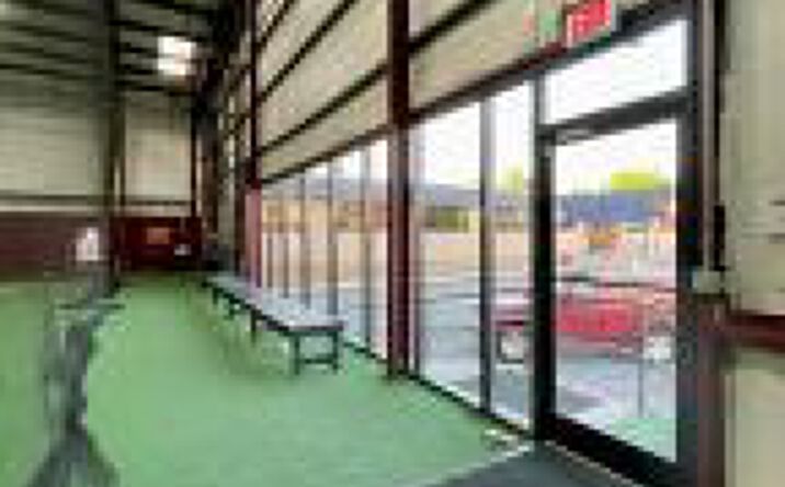 Pictures of Retail property located at 250 Commonwealth Ave, Bristol, VA 24201 for lease - image #1