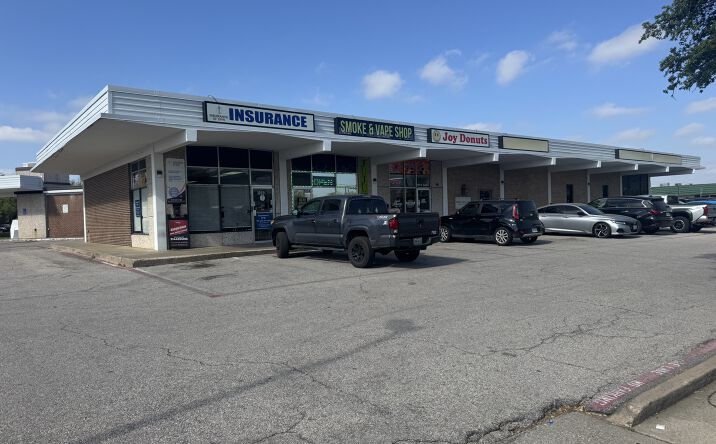 Pictures of Retail, Restaurant property located at 1056 E Belt Line Rd, Richardson, TX 75081 for lease - image #1