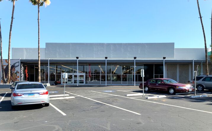 Pictures of Retail property located at 1110 E CHARLESTON BLVD, LAS VEGAS, NV 89104-1558 for lease - image #1