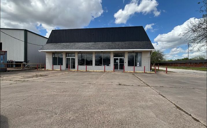 Pictures of Office, Retail, Industrial property located at 2313 N Richmond Rd, Wharton, TX 77488 for lease - image #1